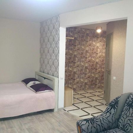 Подобово Квартира В Центрі Міста Konotop Esterno foto