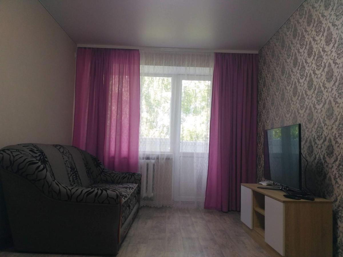 Подобово Квартира В Центрі Міста Konotop Esterno foto